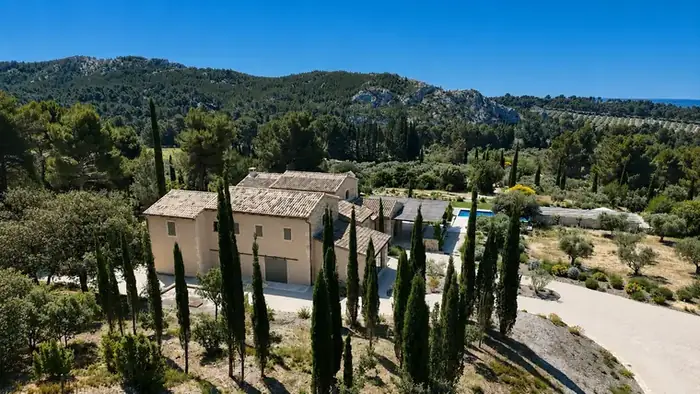 Le domaine et la vallée, vus du ciel