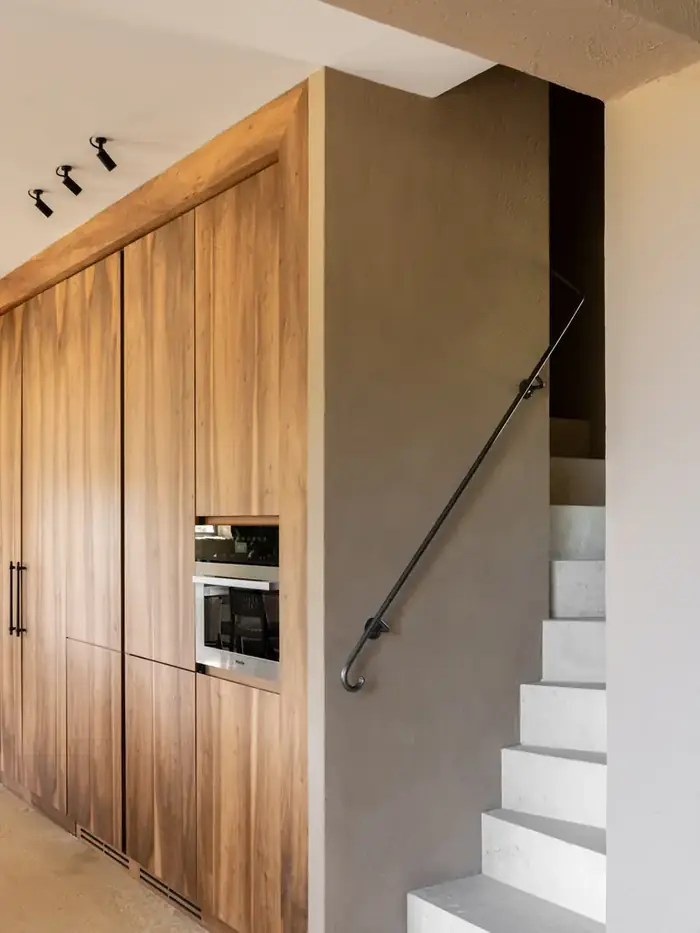 L'office et l'escalier